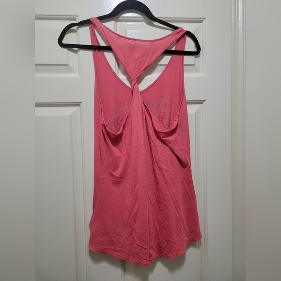 GUESS Tank Top - Picture 2 of 3